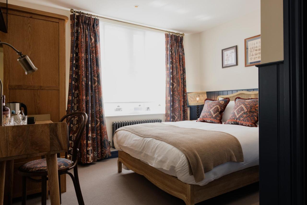 The George & Dragon Hotel Уестърам Екстериор снимка