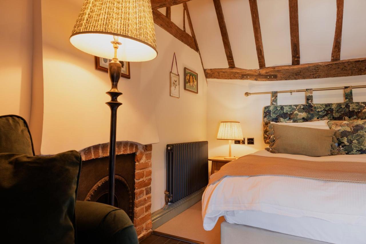The George & Dragon Hotel Уестърам Екстериор снимка