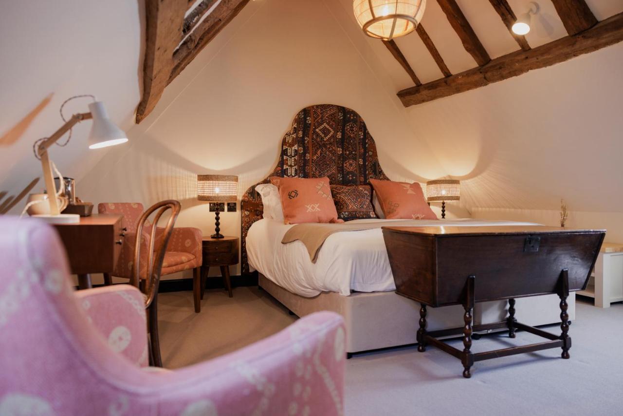 The George & Dragon Hotel Уестърам Екстериор снимка